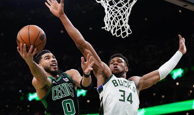 开云官方网站-字母哥塔图姆缠斗至抢七 争霸故事或才刚刚开始