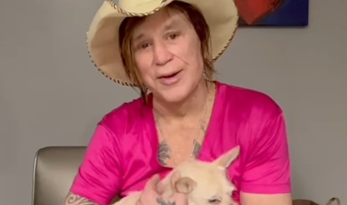 开云体育官方网站-拖欠房租面临驱逐，《钢铁侠2》主演获网友10万美元捐款，本人：捐款一分钱都不会收