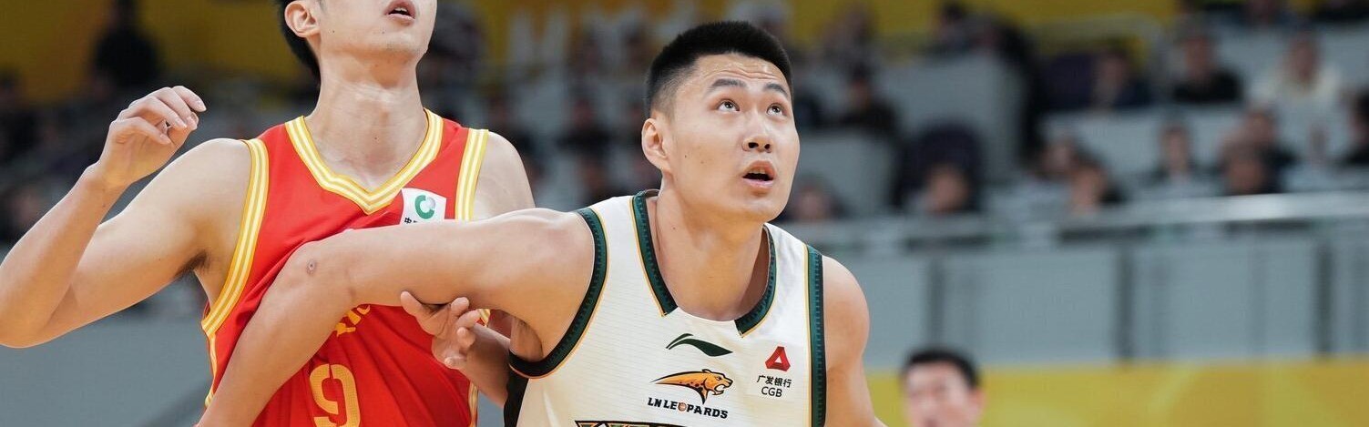 开云官方网站-不该回辽篮！25岁前锋又被弃用，场均1.8分，杨鸣重新启用李晓旭