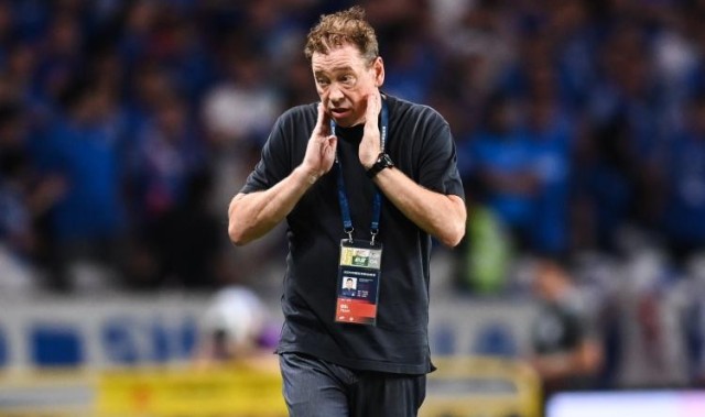 跟队记者谈路易斯伤缺：斯卢茨基不妨变阵，采用曾使用过的4321