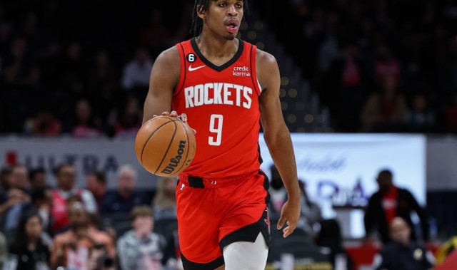 又一笔重磅引援达成！NBA首轮秀加盟深圳男篮，G联盟曾单场砍49分