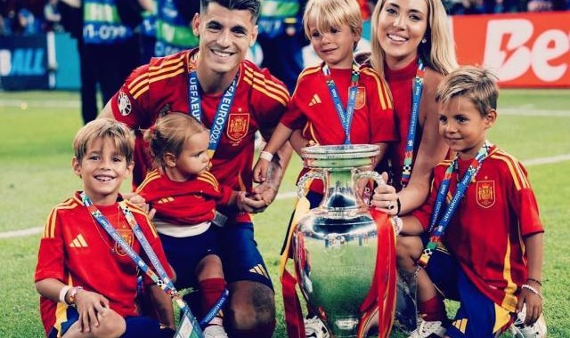 开云官方网站-莫拉塔自宣离婚 与妻子秀恩爱后不久和平分手