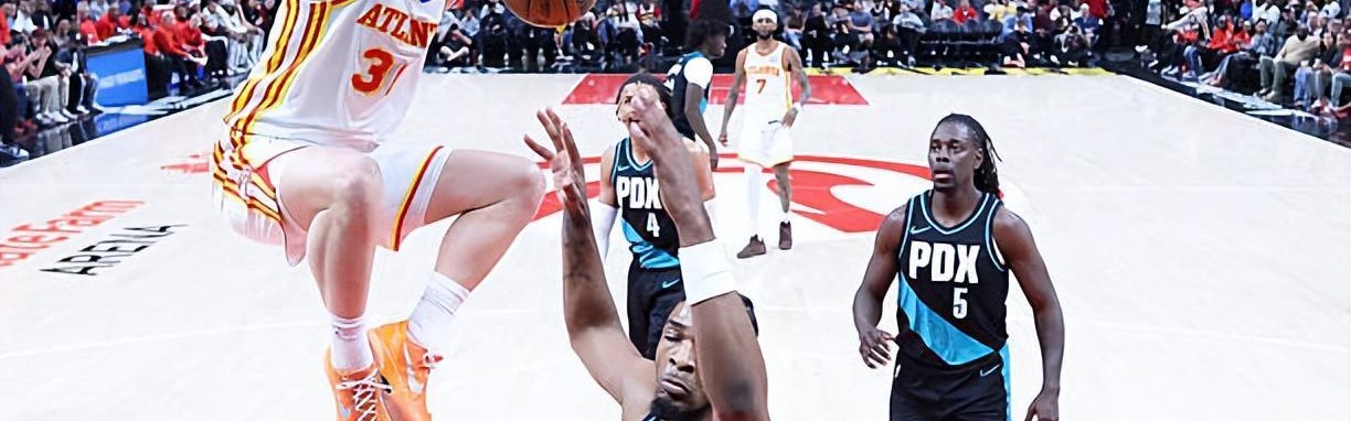 开云官方网站-加盟老鹰后的表现依然出色，前火箭内线的个人能力真是被低估了？