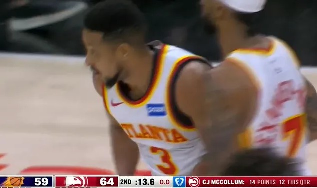 开云登录入口-CJ-麦科勒姆次节单节砍下14分，老鹰半场64-59领先太阳