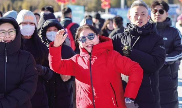 开云登录入口-雪上竞逐  冰上狂欢|呼和浩特市|布鲁|射箭|足球|俱乐部联赛_新浪体育_新浪新闻