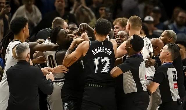 开云登录入口-网开一面？NBA官宣，罚单出炉，只罚款不禁赛，约基奇逃过一劫