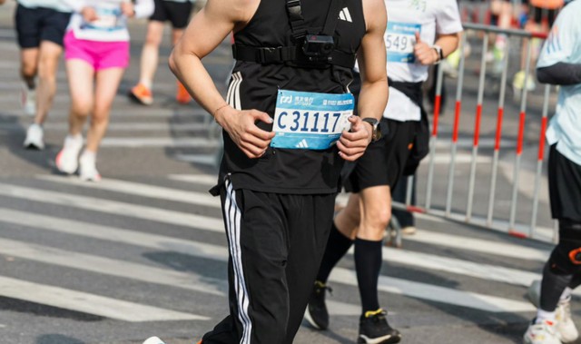 kaiyun sports-姚琛完成人生首个半马，上海赛场见证突破|马拉松|线下活动|半程马拉松|半程|彩虹_新浪体育_新浪新闻