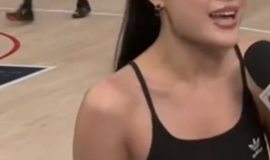 开云官方网站-歌手袁娅维：因姚明爱上篮球 现在关注杨瀚森 希望去现场看他比赛