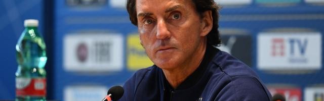 开云官方网站-曼奇尼：等待国米球员报到 不会冒险启用扎尼奥洛