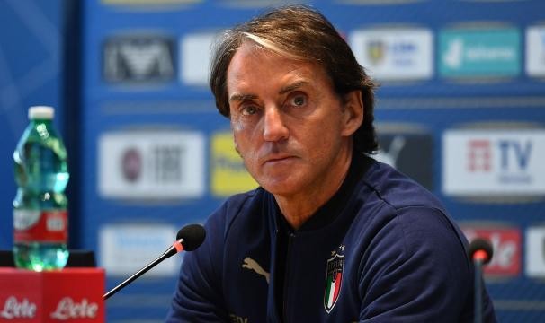 开云官方网站-曼奇尼：等待国米球员报到 不会冒险启用扎尼奥洛