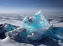 松弛！谢尔基对阵切尔西的比赛中玩立水瓶游戏