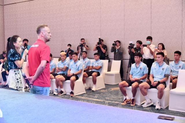 1699667039884047868.png 2泰国队9日集中后召开动员会现场.png